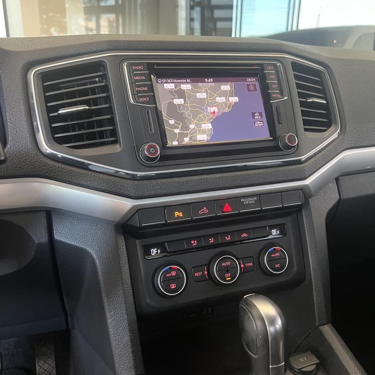 VOLKSWAGEN Amarok - Foto