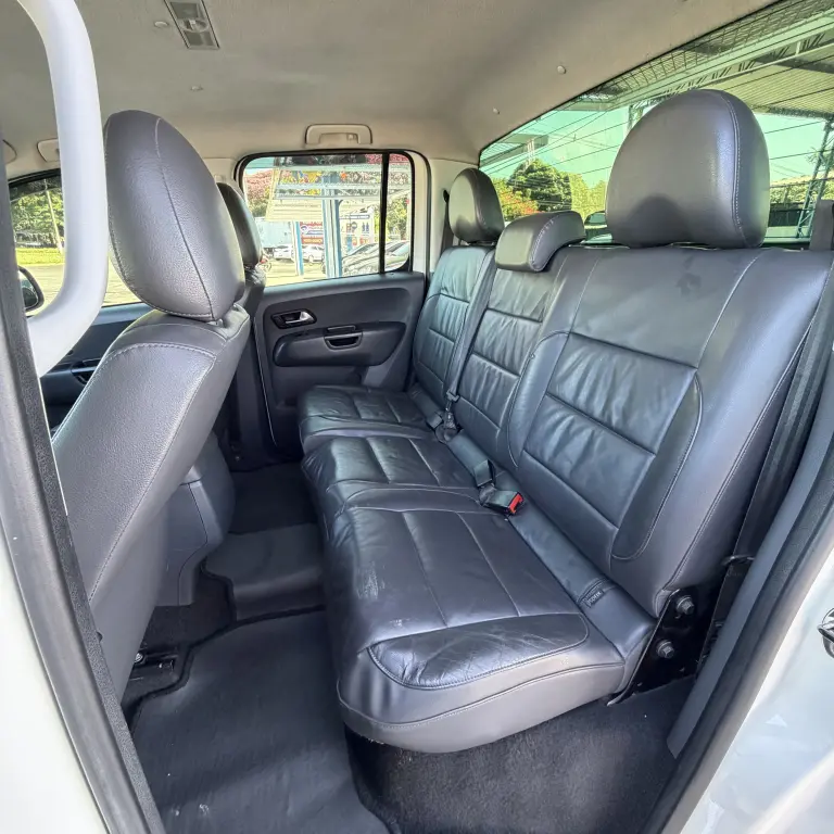 VOLKSWAGEN Amarok - Foto
