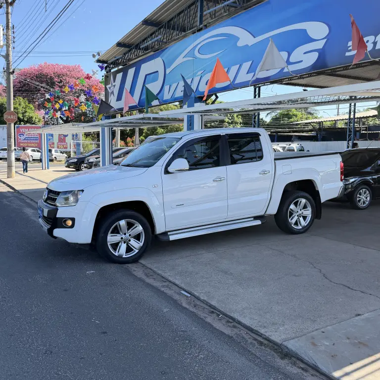 VOLKSWAGEN Amarok - Foto