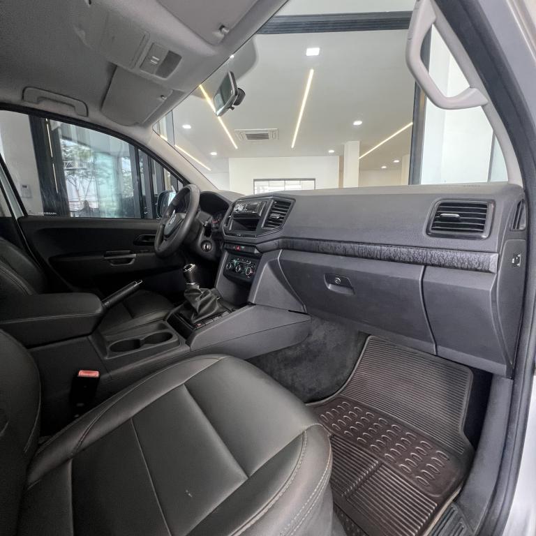 VOLKSWAGEN Amarok - Foto