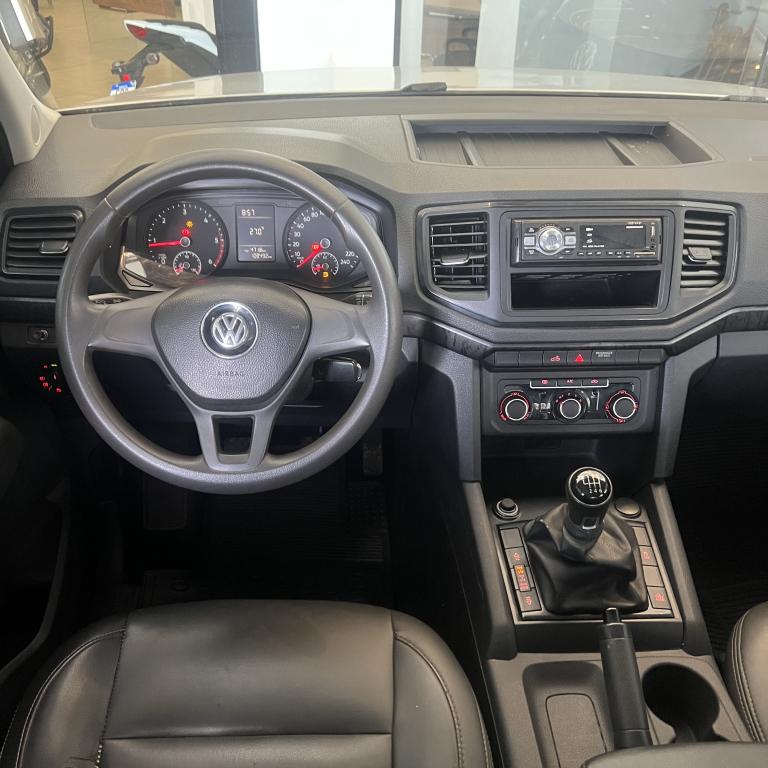 VOLKSWAGEN Amarok - Foto