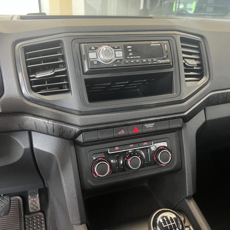 VOLKSWAGEN Amarok - Foto