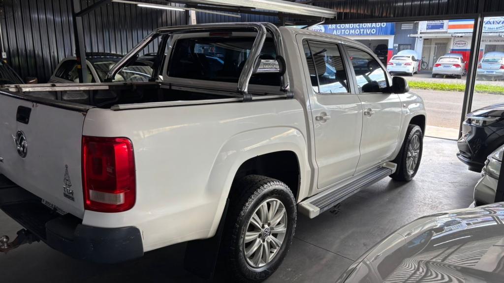 VOLKSWAGEN Amarok - Foto