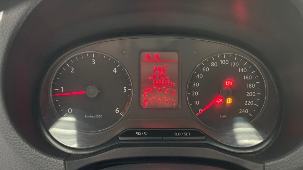 VOLKSWAGEN Amarok - Foto