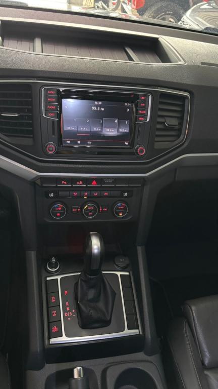 VOLKSWAGEN Amarok - Foto