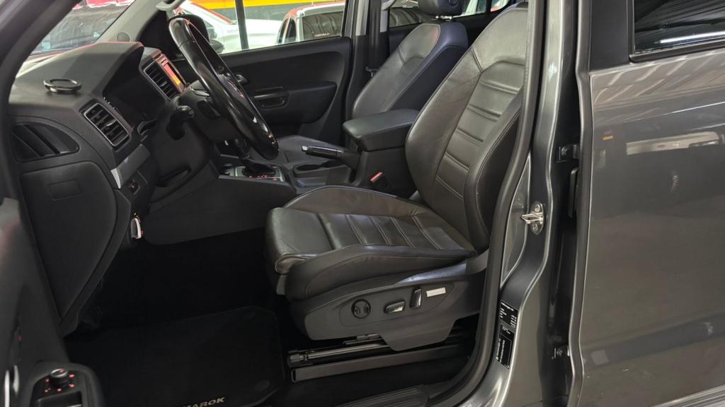 VOLKSWAGEN Amarok - Foto