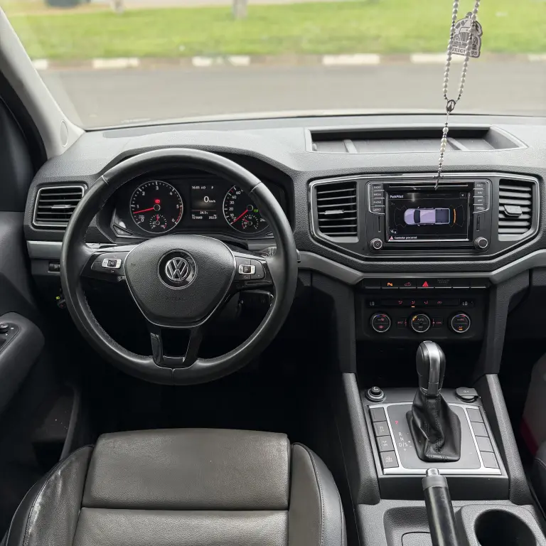 VOLKSWAGEN Amarok - Foto