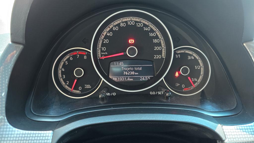 VOLKSWAGEN Cross UP - Foto