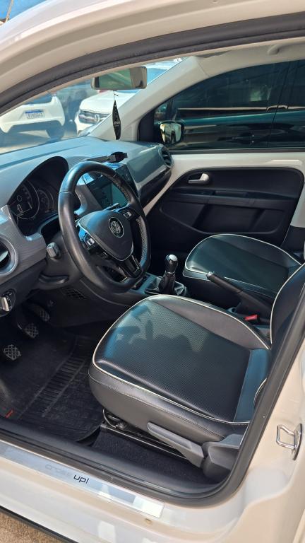 VOLKSWAGEN Cross UP - Foto