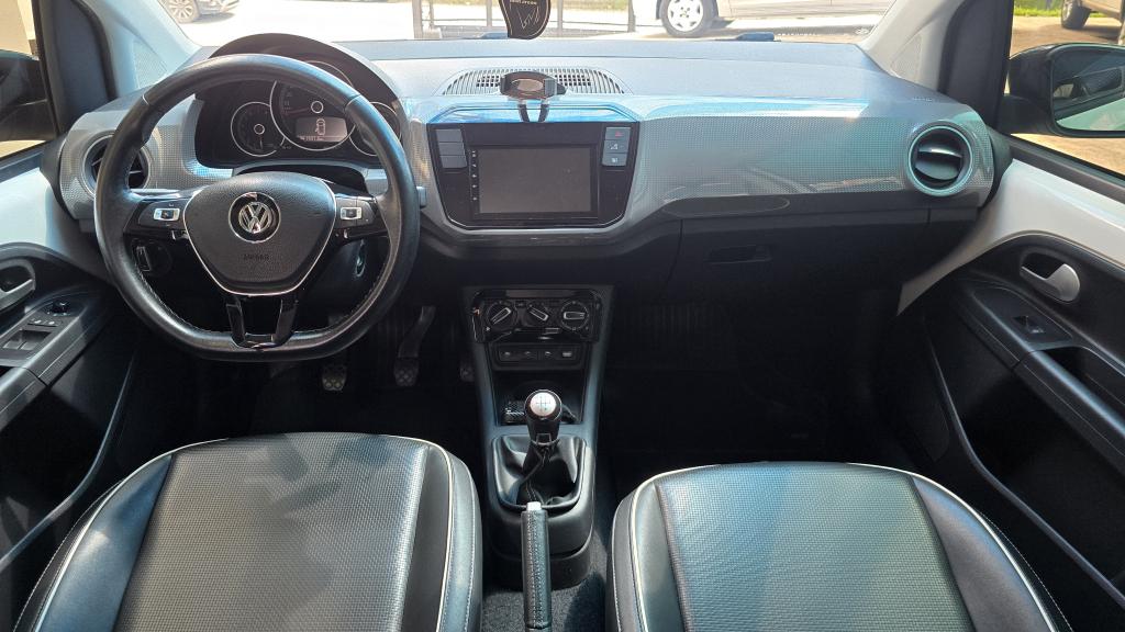 VOLKSWAGEN Cross UP - Foto