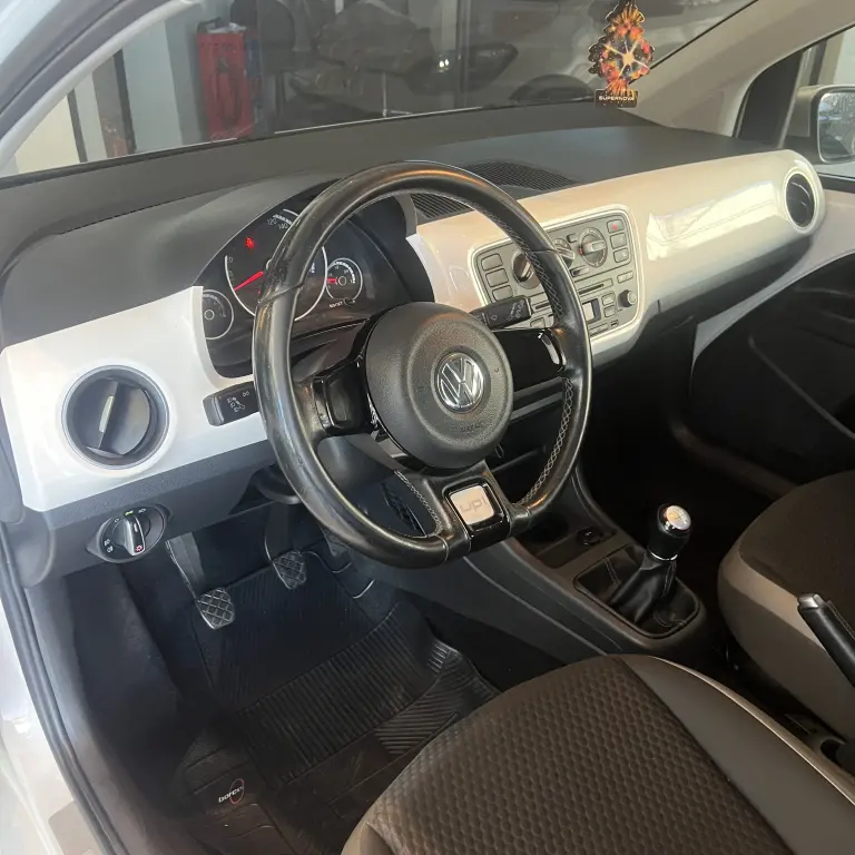 VOLKSWAGEN Cross UP - Foto