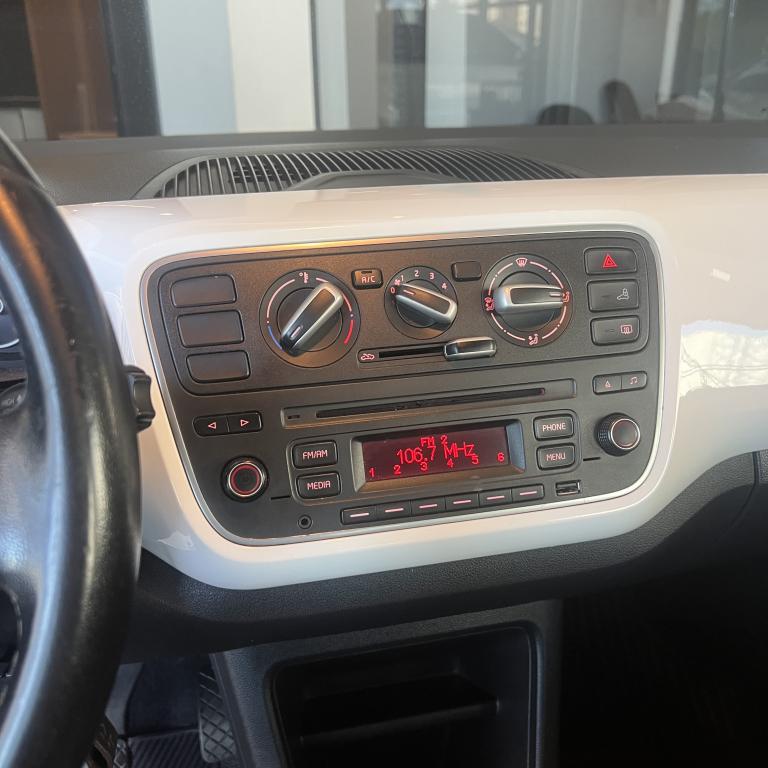 VOLKSWAGEN Cross UP - Foto