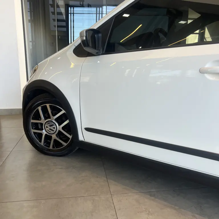 VOLKSWAGEN Cross UP - Foto