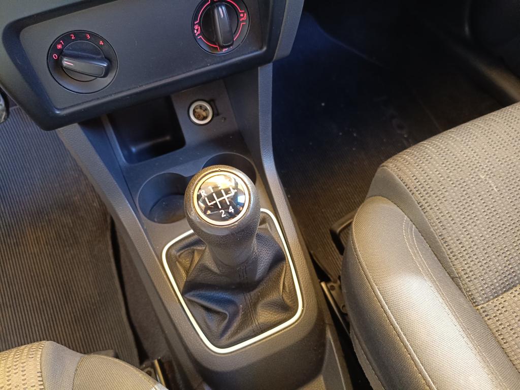 VOLKSWAGEN Fox - Foto