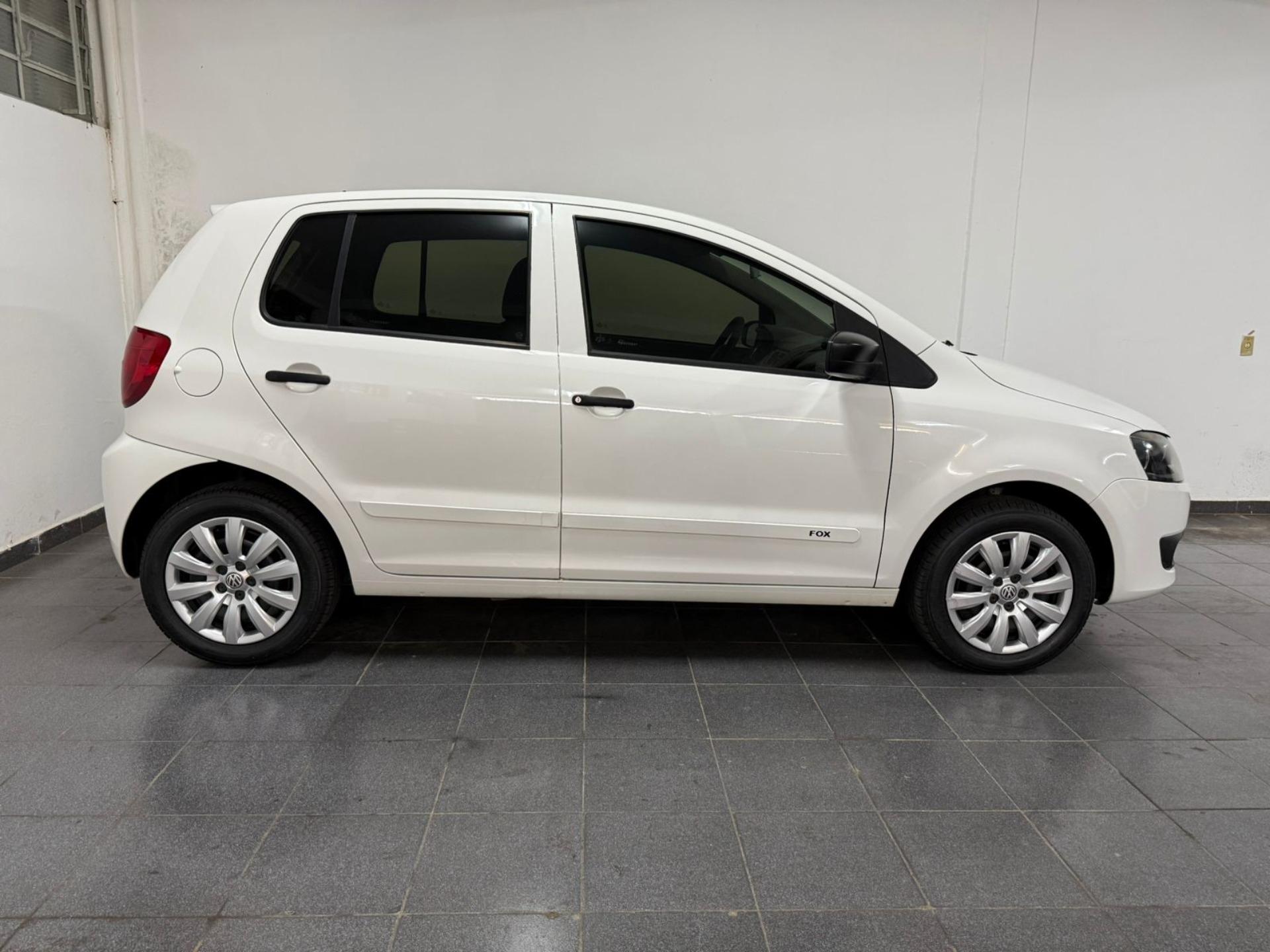 VOLKSWAGEN Fox - Foto