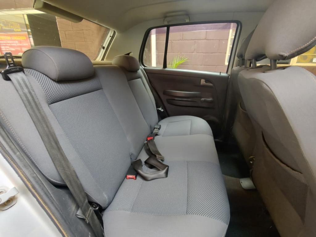 VOLKSWAGEN Fox - Foto