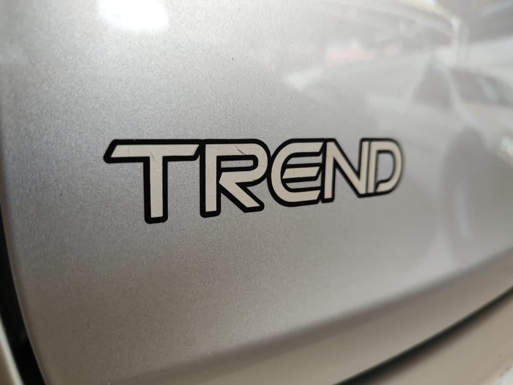 VOLKSWAGEN Fox - Foto