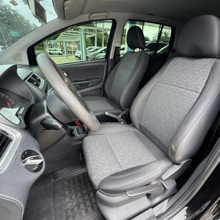 VOLKSWAGEN Fox - Foto