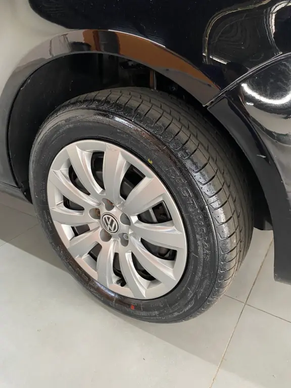 VOLKSWAGEN Fox - Foto