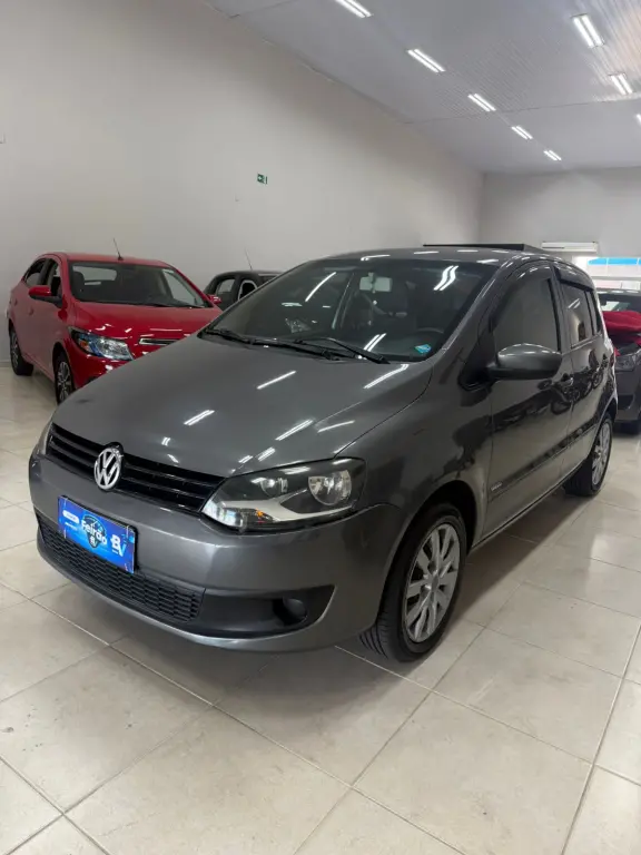 VOLKSWAGEN Fox - Foto