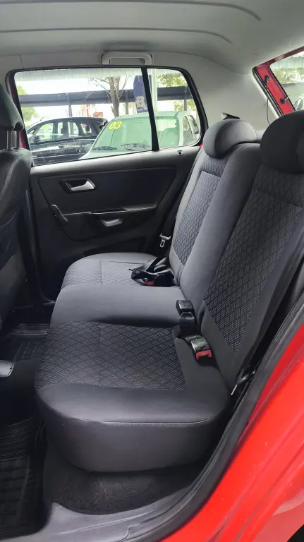 VOLKSWAGEN Fox - Foto