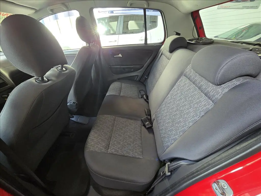 VOLKSWAGEN Fox - Foto