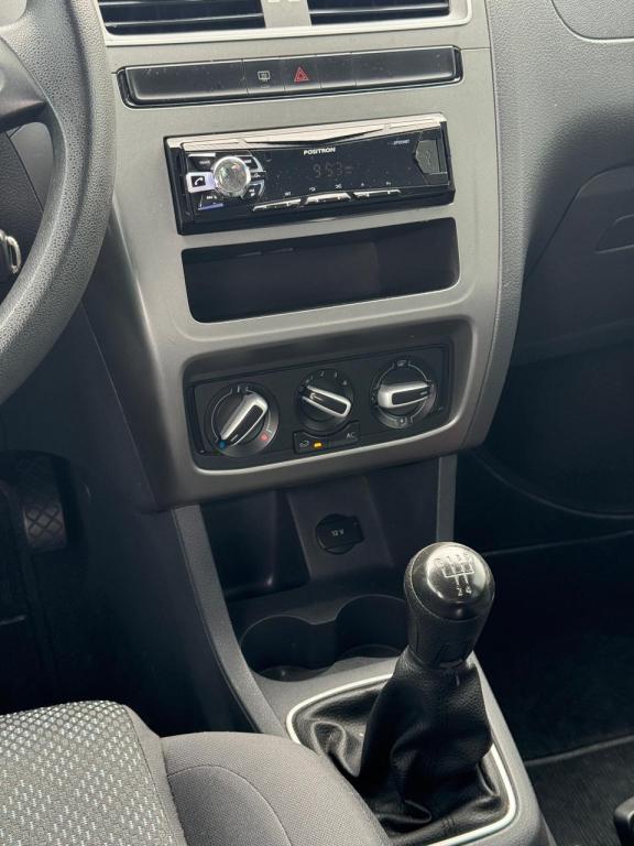 VOLKSWAGEN Fox - Foto