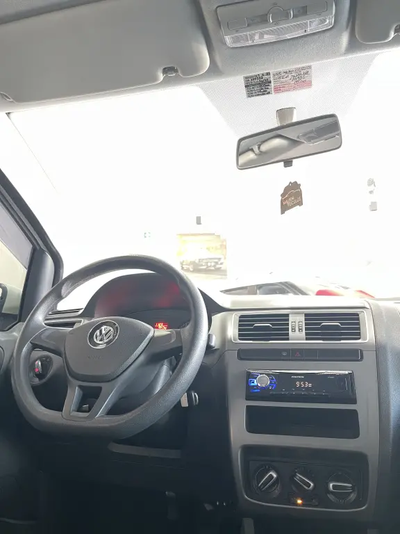 VOLKSWAGEN Fox - Foto