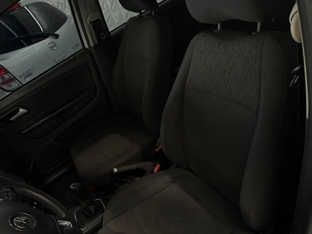 VOLKSWAGEN Fox - Foto