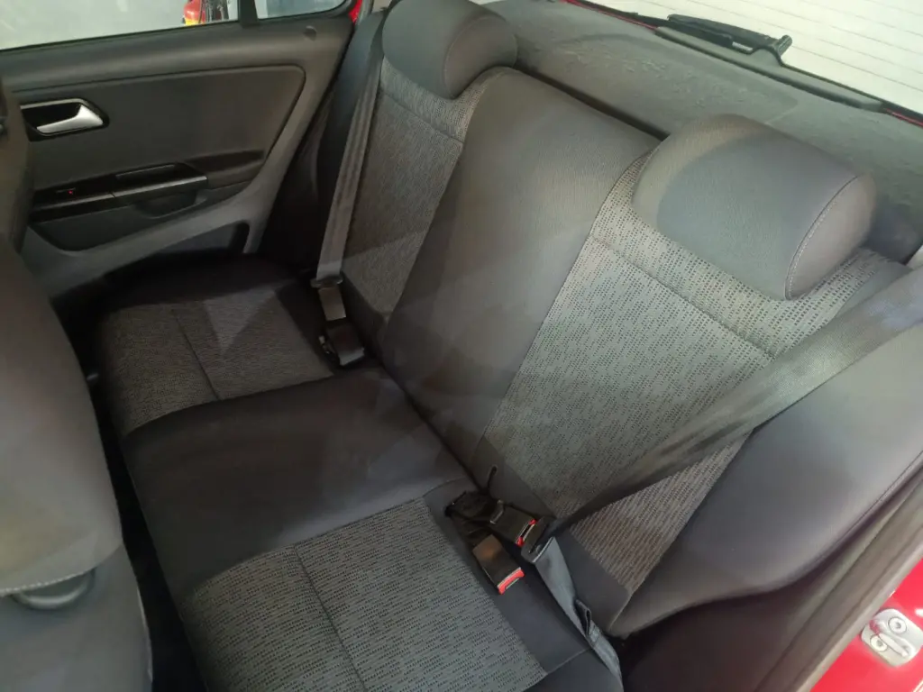 VOLKSWAGEN Fox - Foto