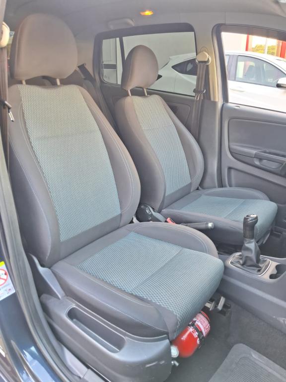 VOLKSWAGEN Fox - Foto