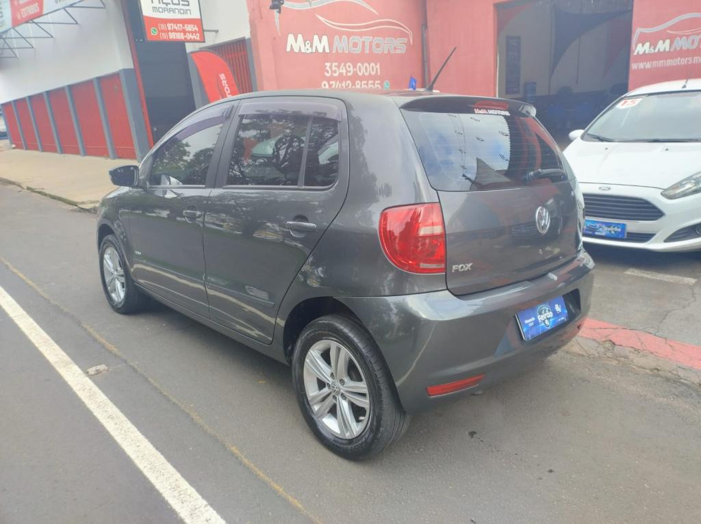 VOLKSWAGEN Fox - Foto