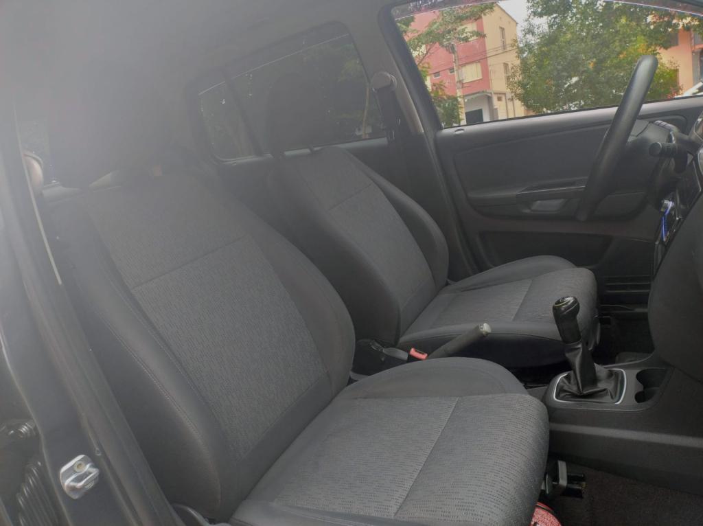 VOLKSWAGEN Fox - Foto