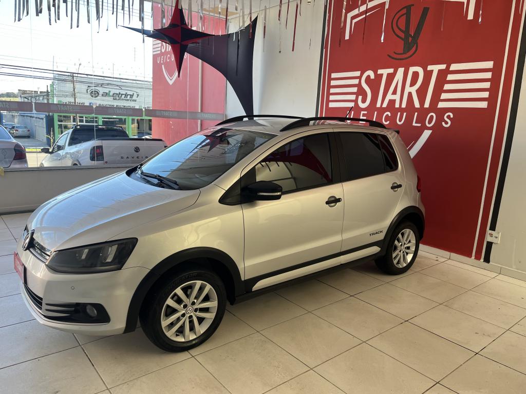 VOLKSWAGEN Fox - Foto