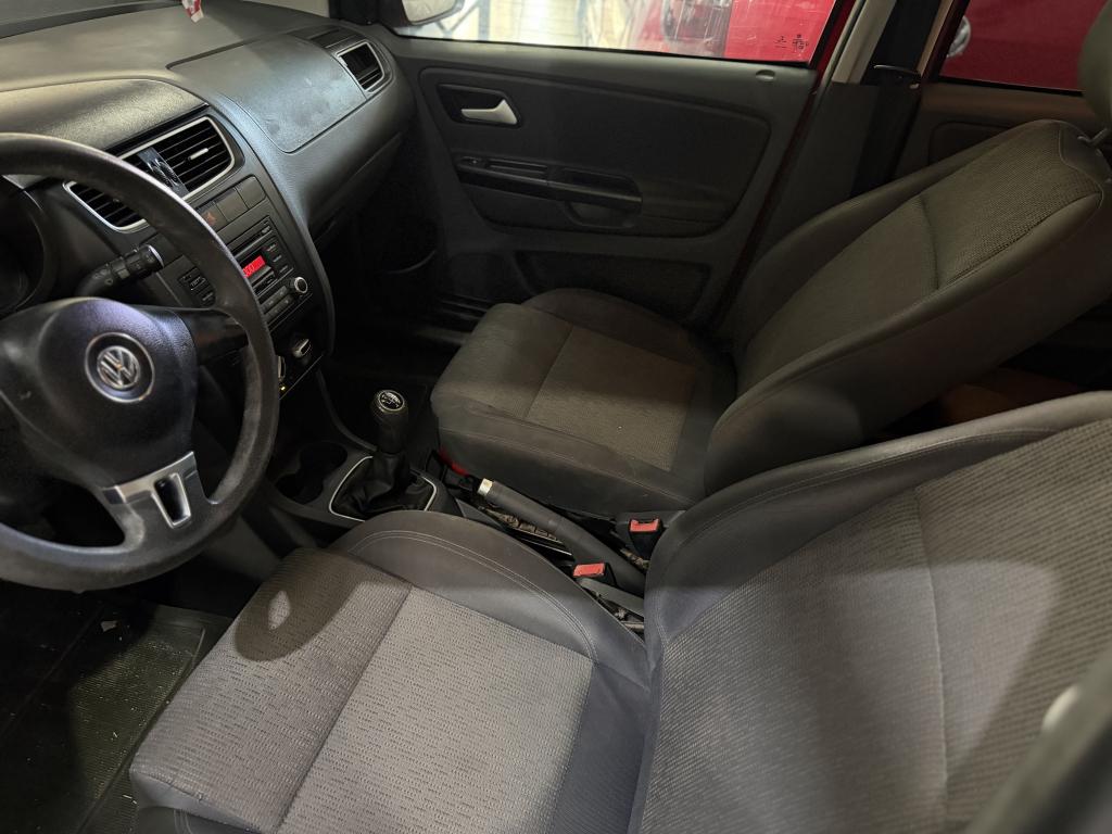 VOLKSWAGEN Fox - Foto