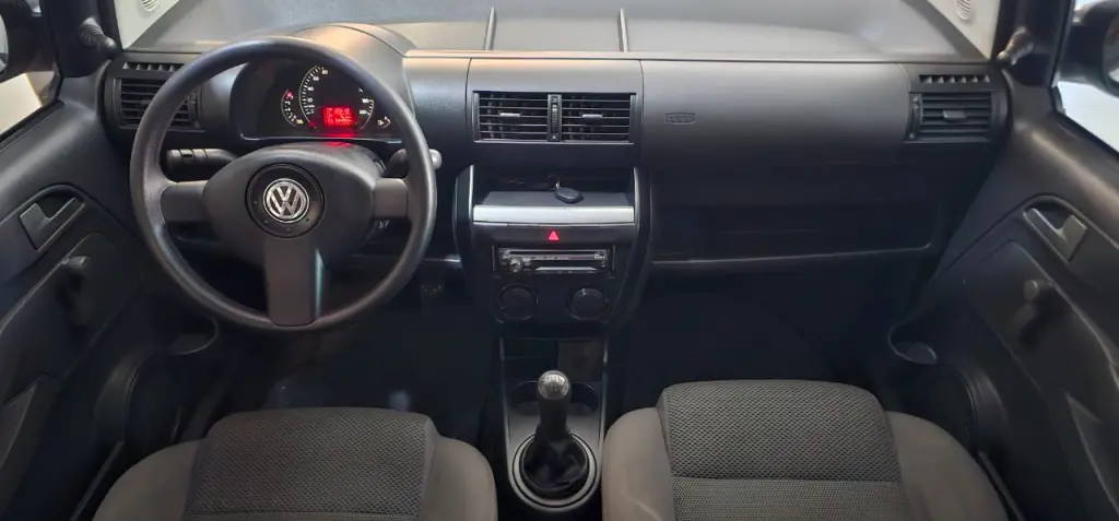 VOLKSWAGEN Fox - Foto