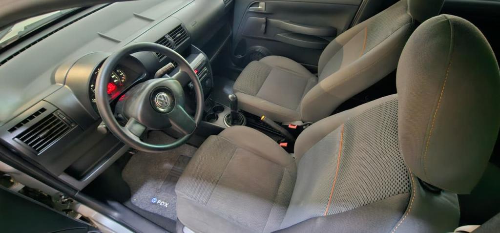 VOLKSWAGEN Fox - Foto
