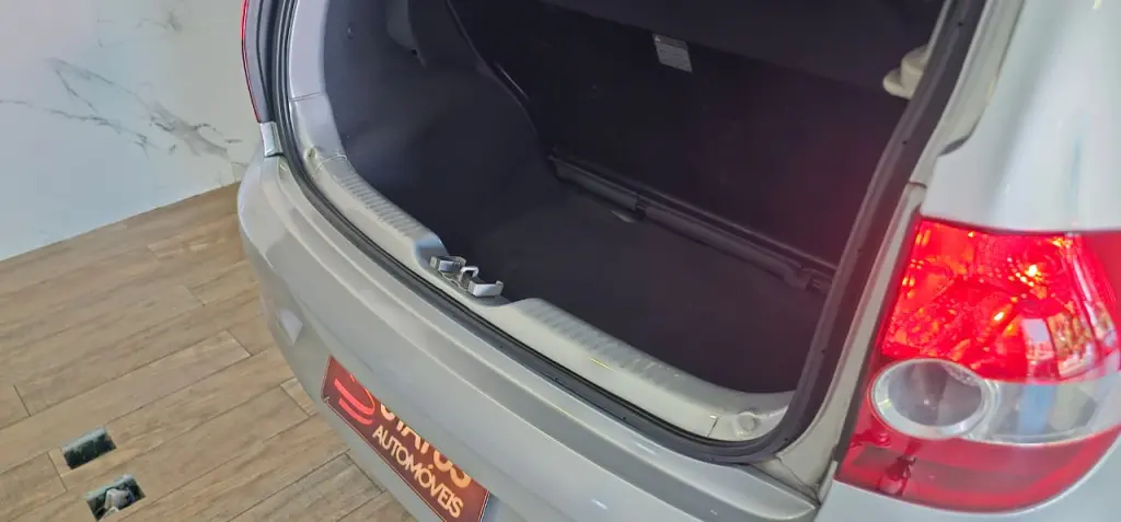 VOLKSWAGEN Fox - Foto