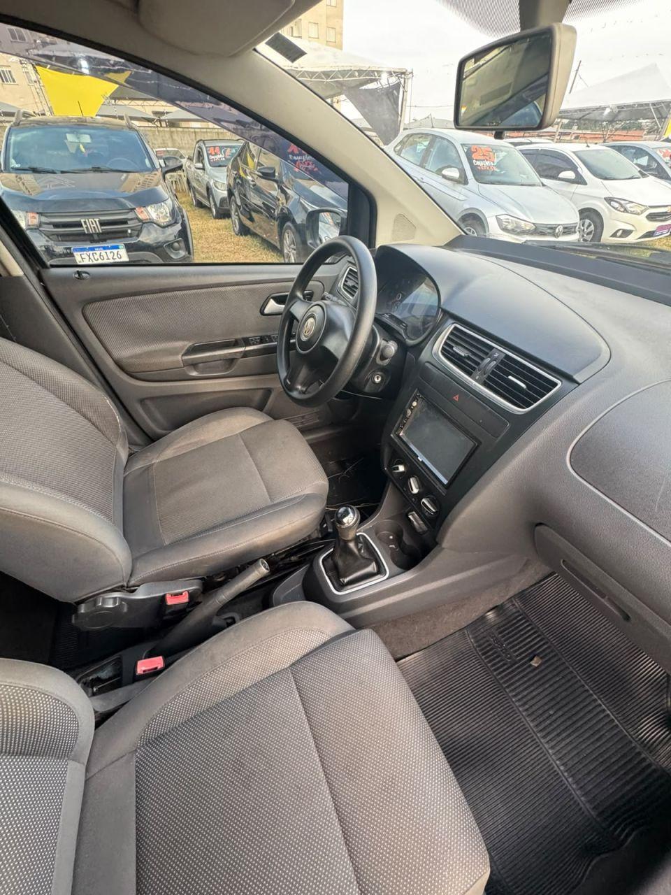 VOLKSWAGEN Fox - Foto