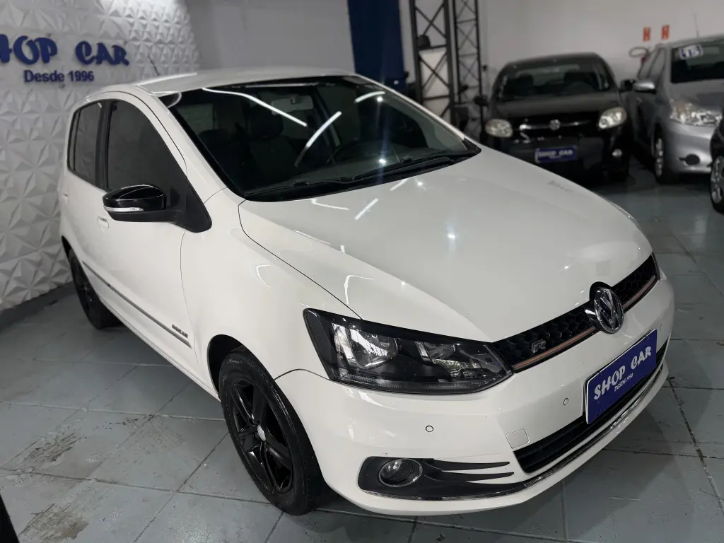VOLKSWAGEN Fox - Foto