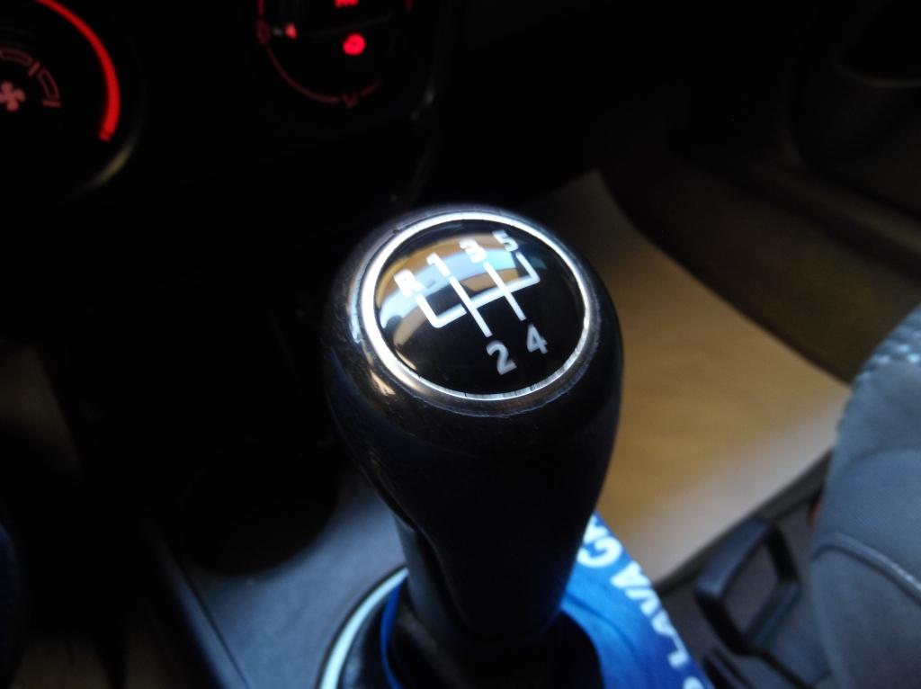 VOLKSWAGEN Fox - Foto