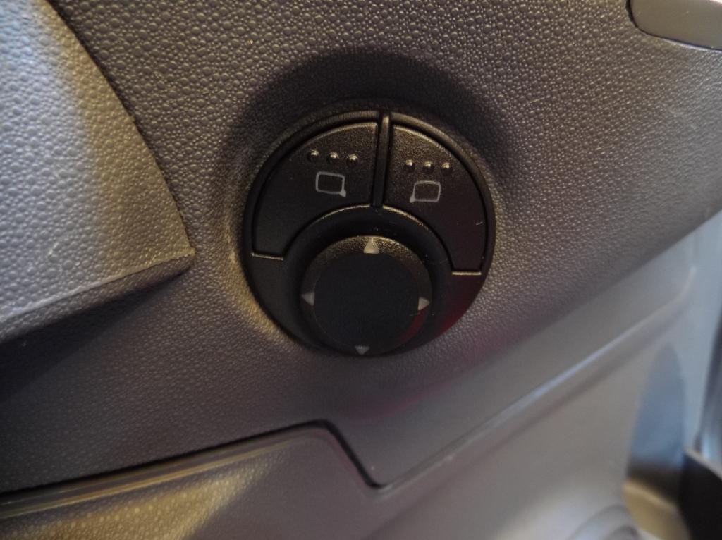 VOLKSWAGEN Fox - Foto