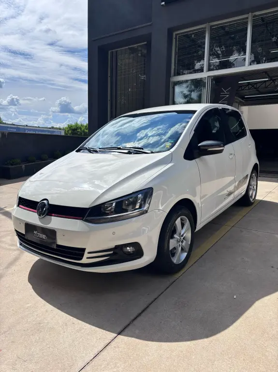 VOLKSWAGEN Fox - Foto