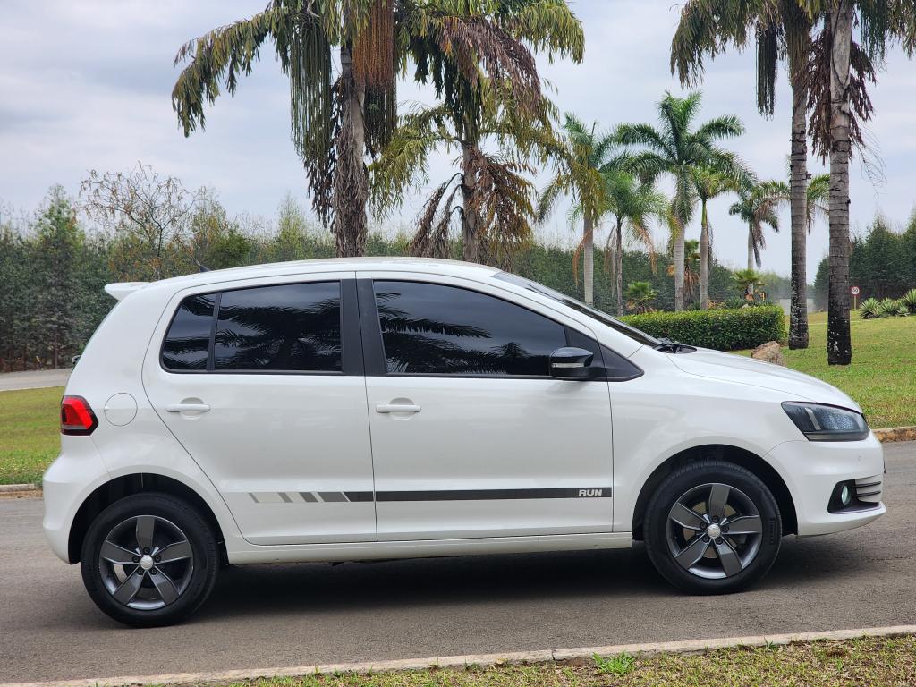 VOLKSWAGEN Fox - Foto