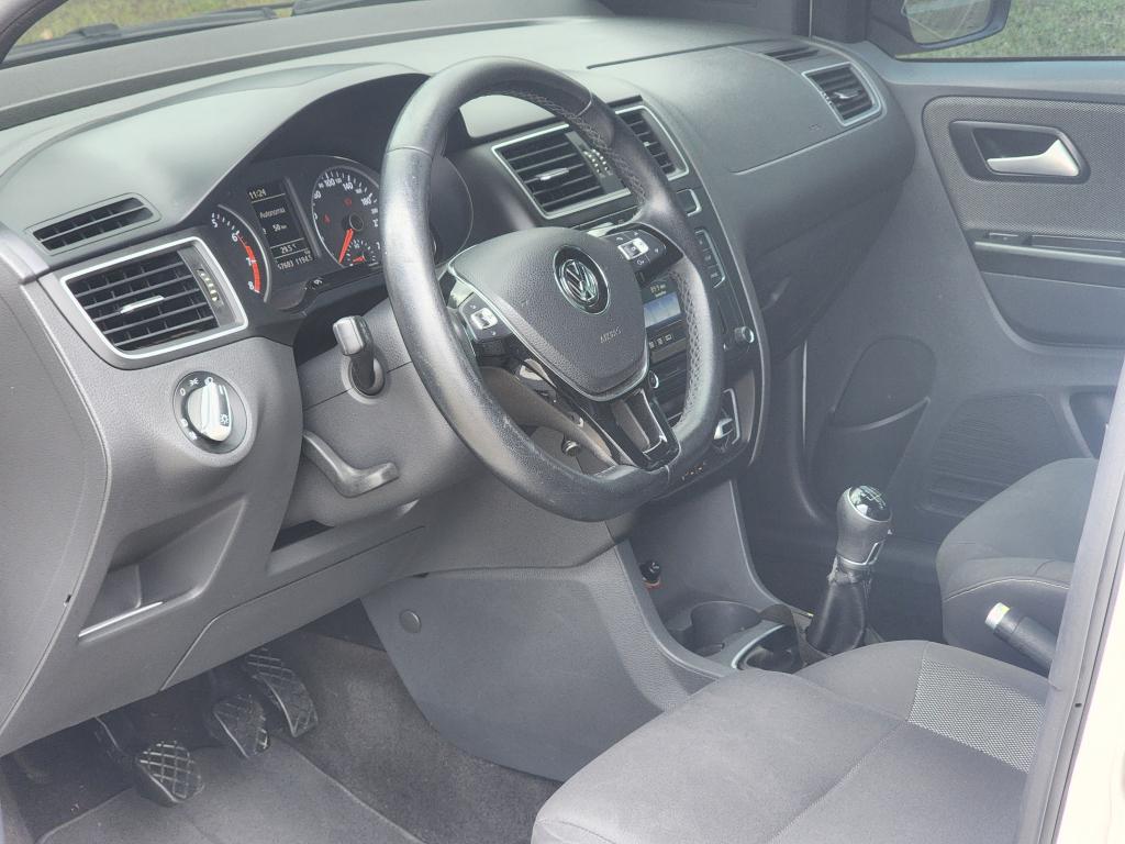 VOLKSWAGEN Fox - Foto