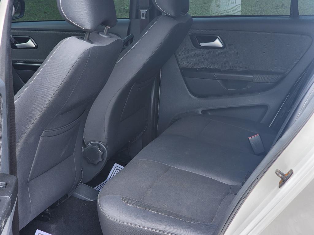 VOLKSWAGEN Fox - Foto