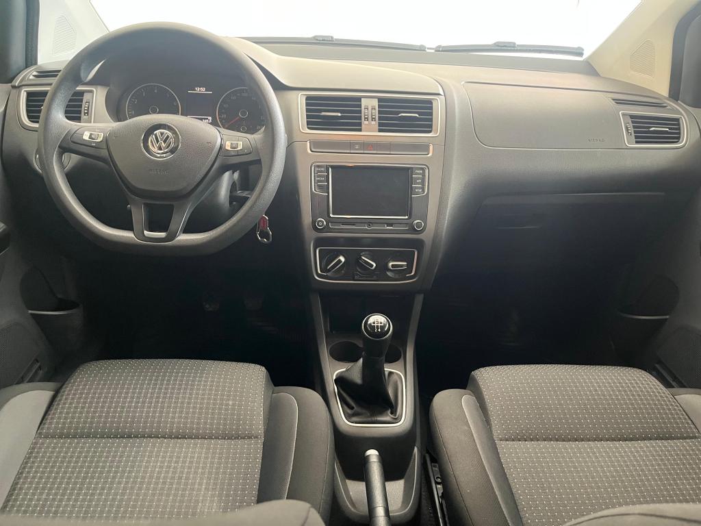 VOLKSWAGEN Fox - Foto