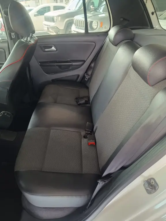 VOLKSWAGEN Fox - Foto