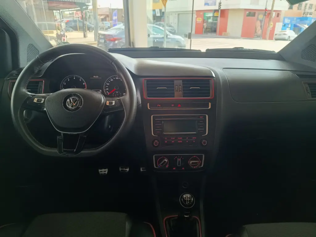 VOLKSWAGEN Fox - Foto