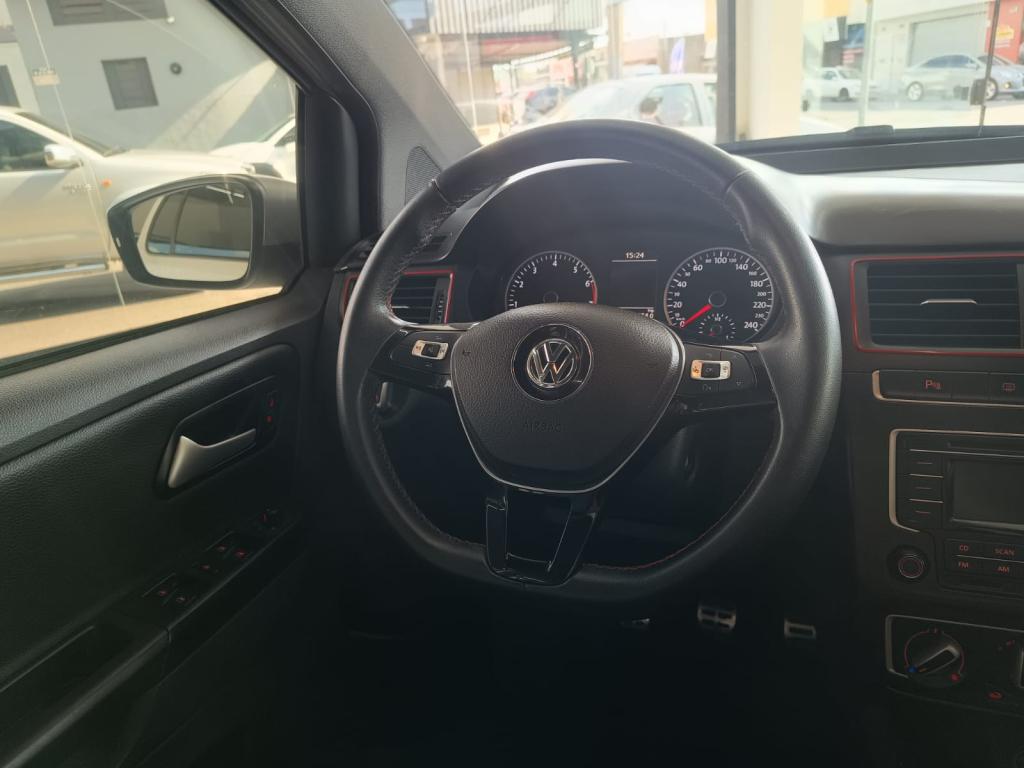 VOLKSWAGEN Fox - Foto